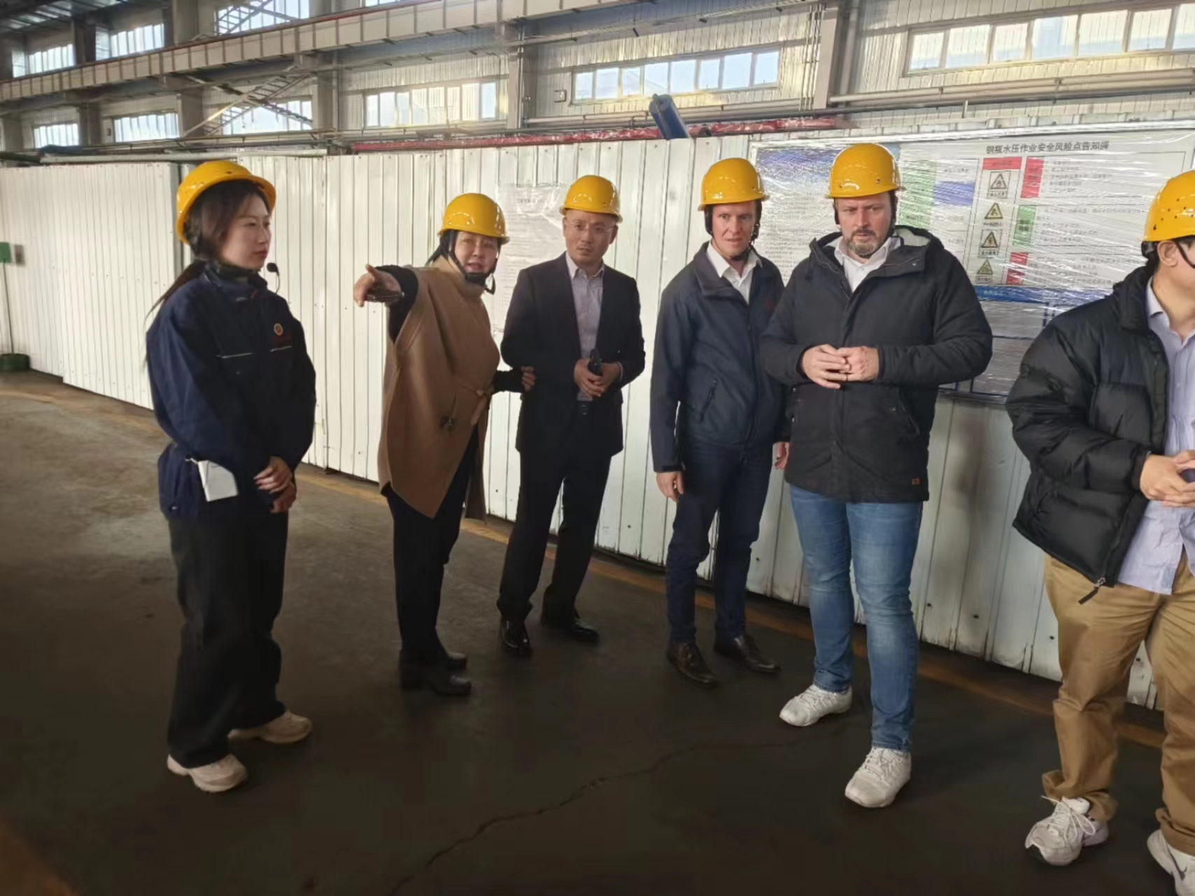 热烈欢迎|战略合作伙伴德国Roth莅临涿鹿高压容器进行实地考察！ - 公司新闻 - 2